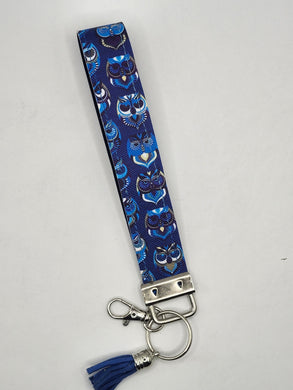 Blue Owl Wristlet