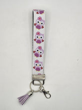 Load image into Gallery viewer, Owl Wristlet