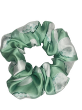 Load image into Gallery viewer, Golf Design Satin Scrunchie