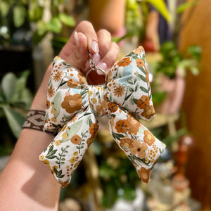 Floral Puffy Bow Keychain
