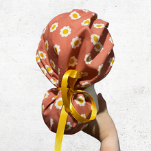 Load image into Gallery viewer, Pink Daisies Bouffant Scrub Cap