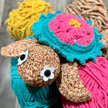 Load image into Gallery viewer, Granny Square Turtle