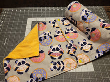 Load image into Gallery viewer, Panda Donut Un-paper Towels