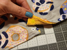 Load image into Gallery viewer, Panda Donut Un-paper Towels