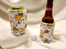 Load image into Gallery viewer, Gnome Bees Can or Bottle Koozie